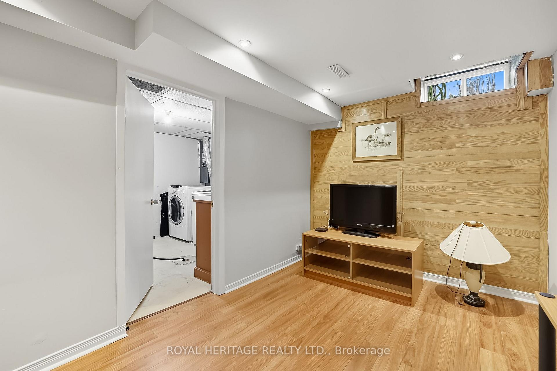 Photo 25 of Unit 6, 580 Eyer Drive, Pickering, West Shore — HOMEH