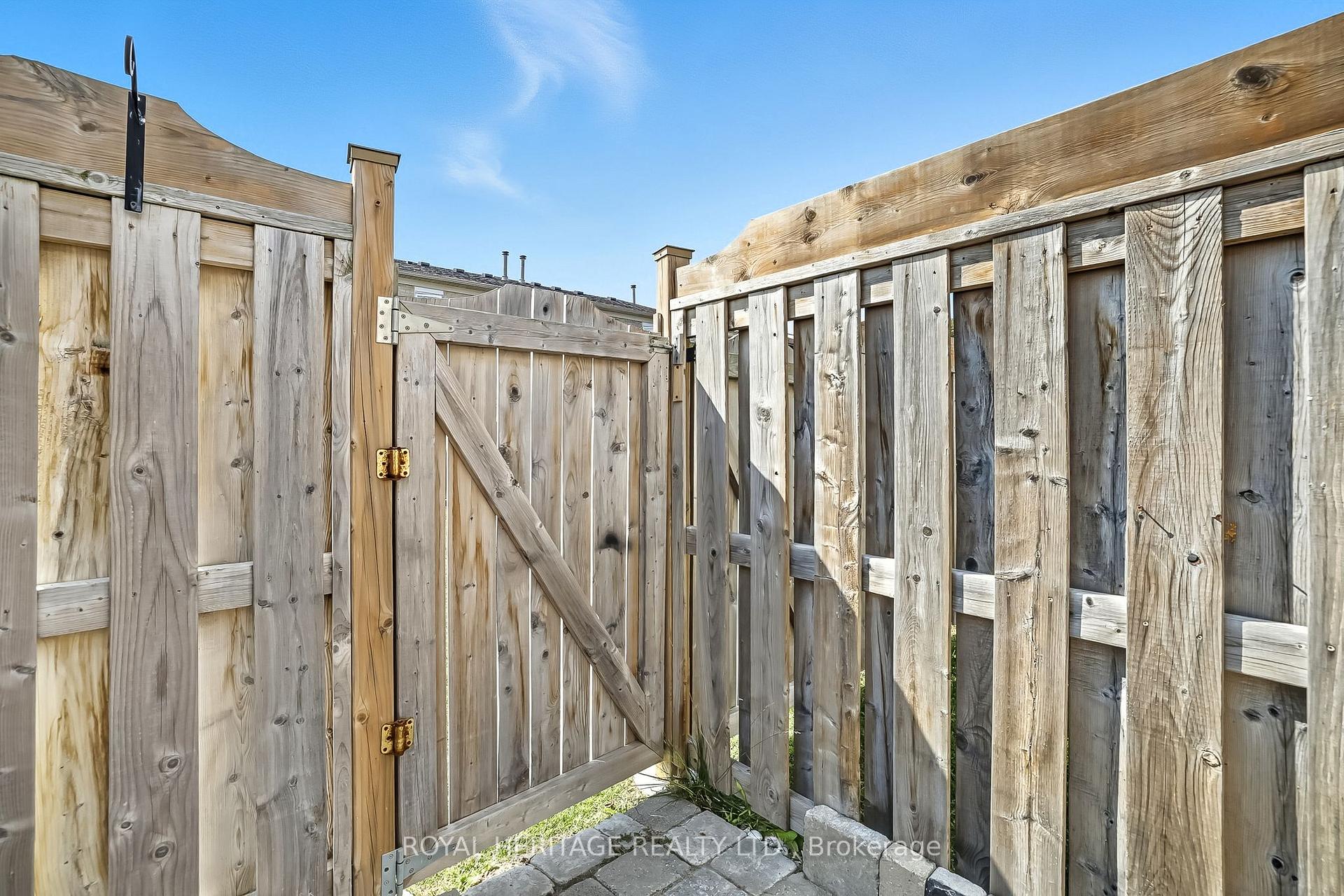 Photo 30 of Unit 6, 580 Eyer Drive, Pickering, West Shore — HOMEH