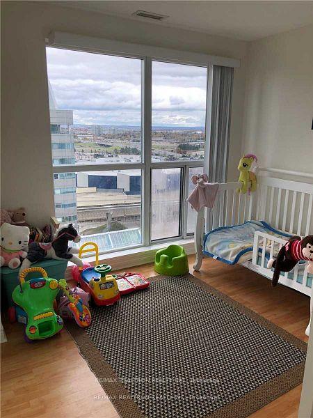 Photo 11 of Unit 1602, 60 Town Centre Court, Scarborough, Bendale — HOMEH