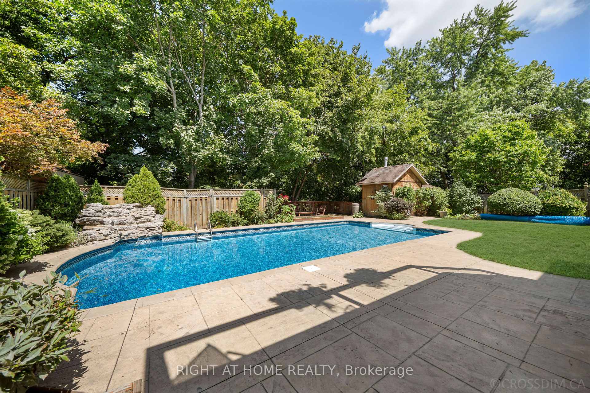 Photo 34 of 39 Grovetree Road, Etobicoke, Thistletown-Beaumonde Heights — HOMEH