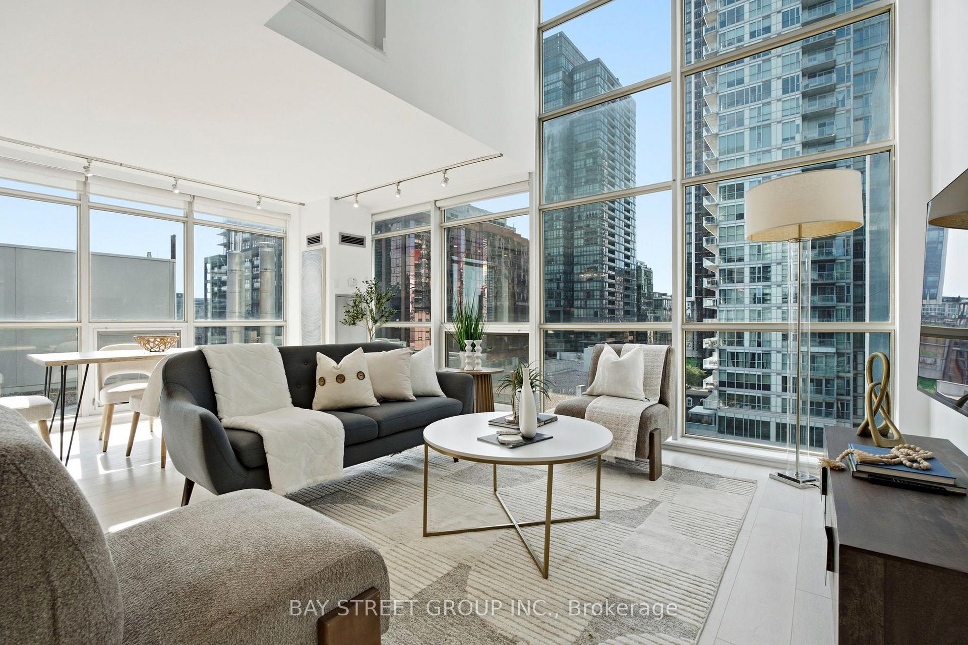 Photo 6 of Unit 925, 36 Blue Jays Way, Toronto, Waterfront Communities — HOMEH