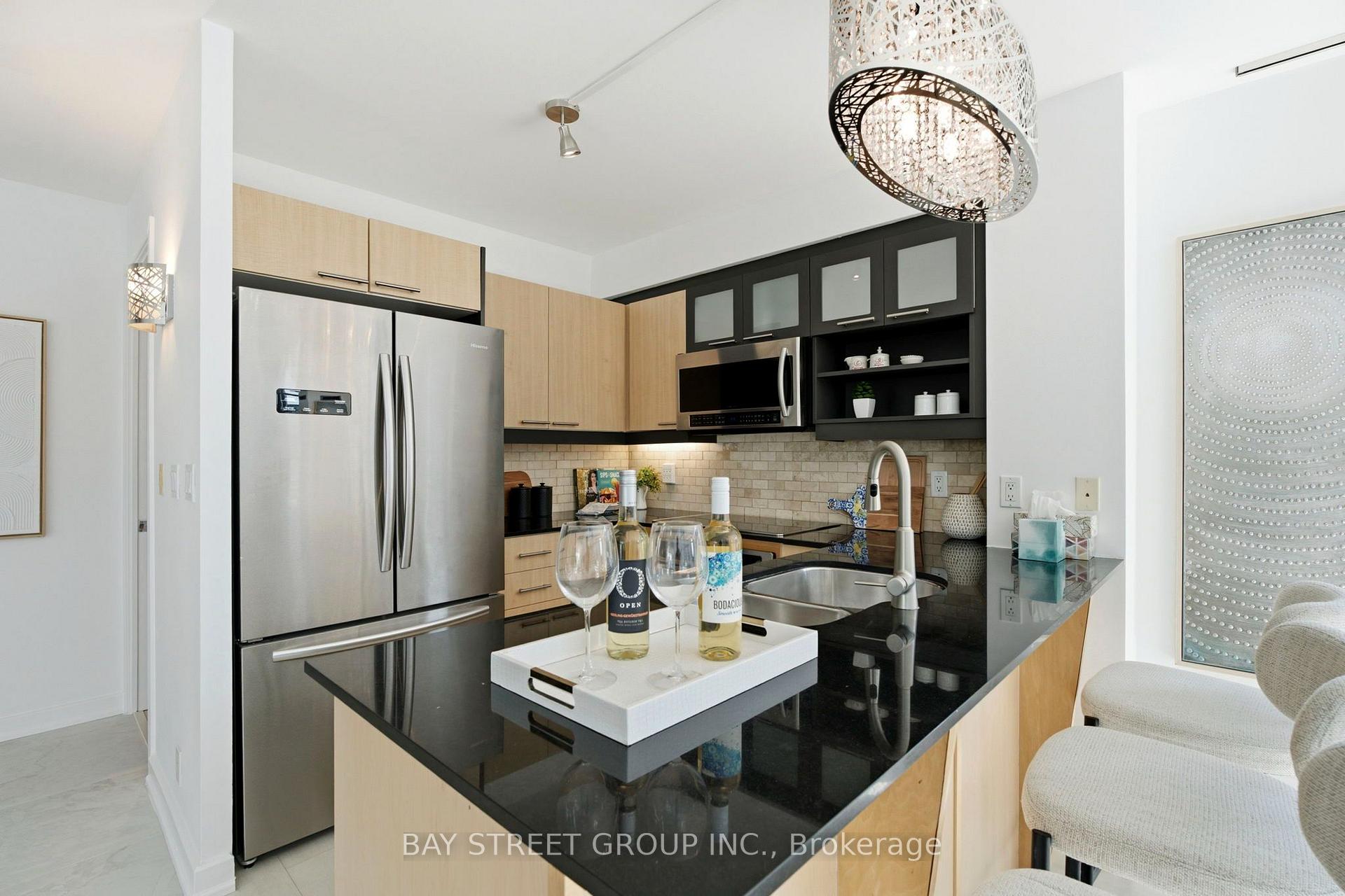 Photo 11 of Unit 925, 36 Blue Jays Way, Toronto, Waterfront Communities — HOMEH
