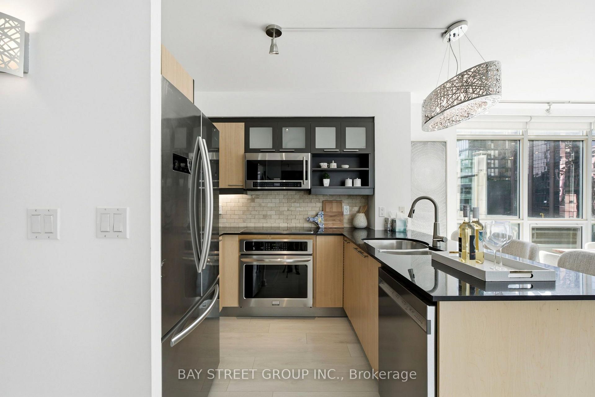 Photo 12 of Unit 925, 36 Blue Jays Way, Toronto, Waterfront Communities — HOMEH