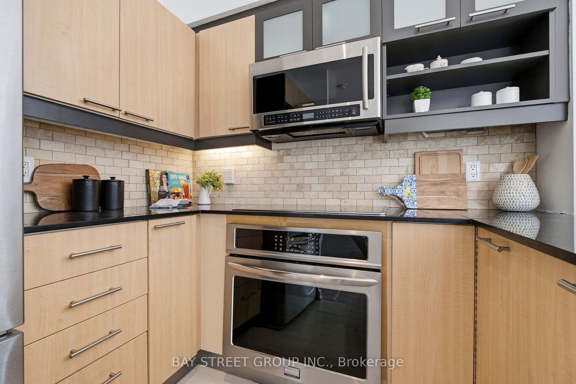 Photo 13 of Unit 925, 36 Blue Jays Way, Toronto, Waterfront Communities — HOMEH