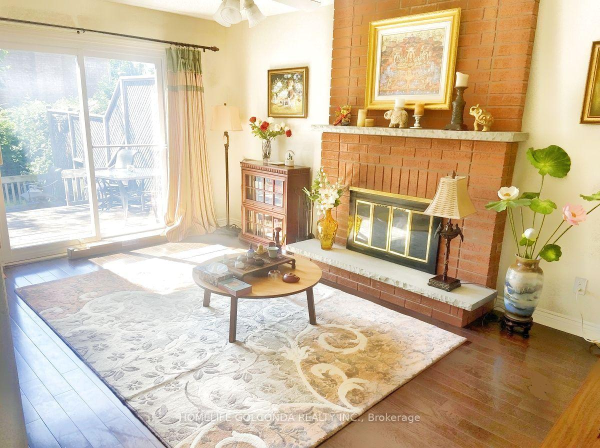 Photo 5 of Unit upper, 55 Leighland Drive, Markham, Unionville — HOMEH