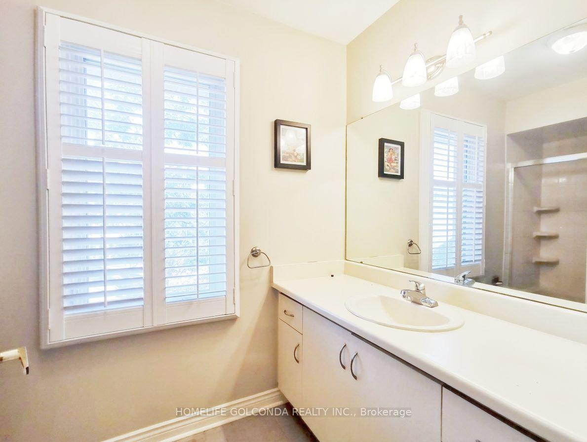 Photo 9 of Unit upper, 55 Leighland Drive, Markham, Unionville — HOMEH