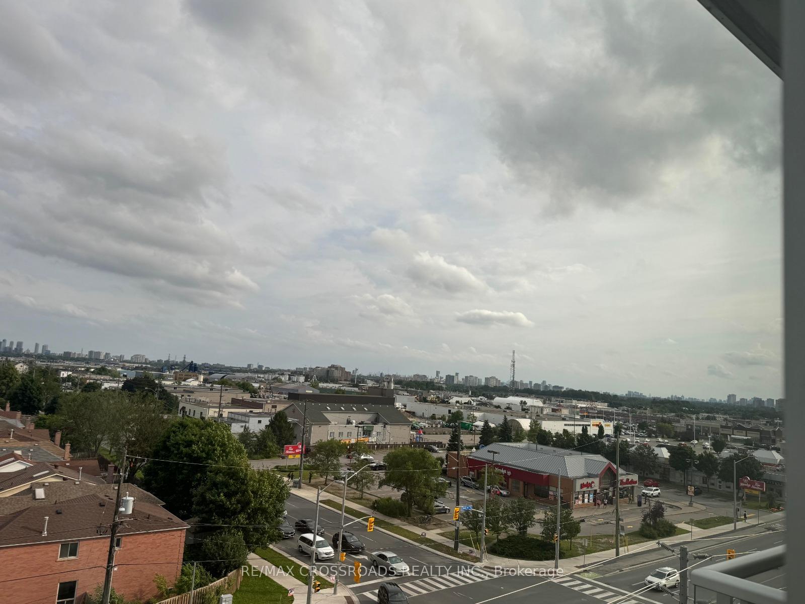 Photo 9 of Unit 803, 4600 Steeles Avenue E, Markham, Milliken Mills East — HOMEH