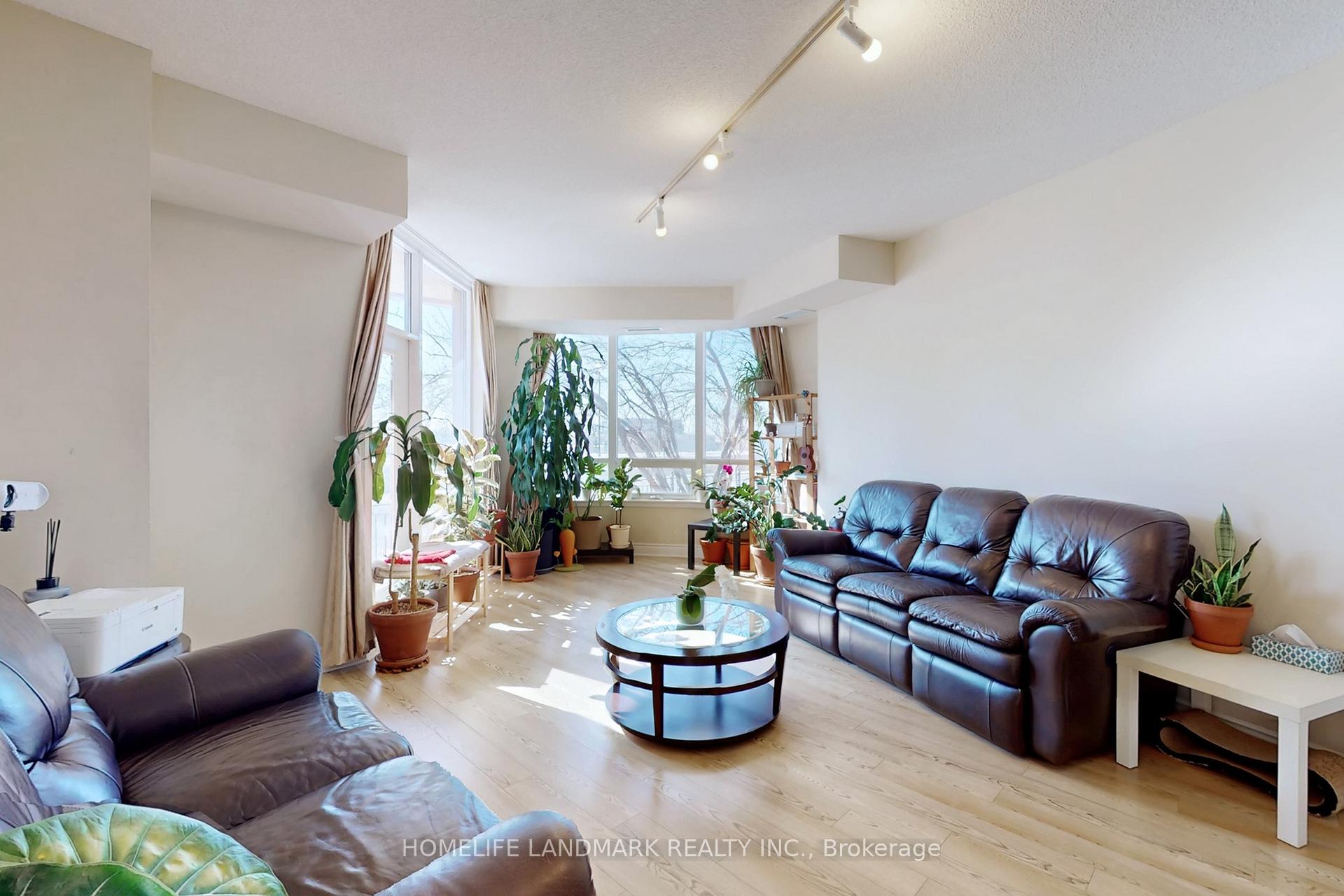 Photo 3 of Unit 163, 23 Cox Boulevard, Markham, Unionville — HOMEH
