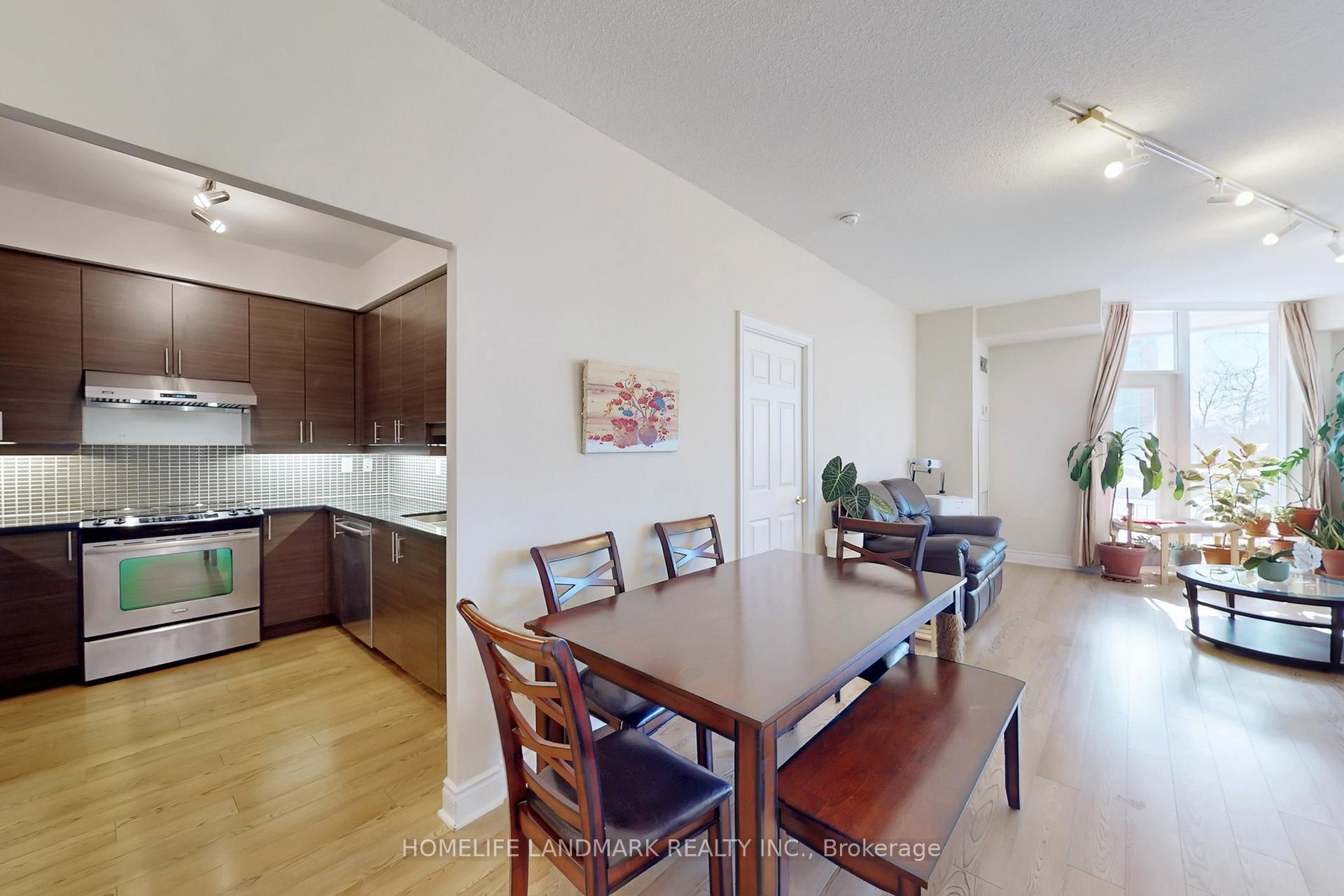 Photo 7 of Unit 163, 23 Cox Boulevard, Markham, Unionville — HOMEH