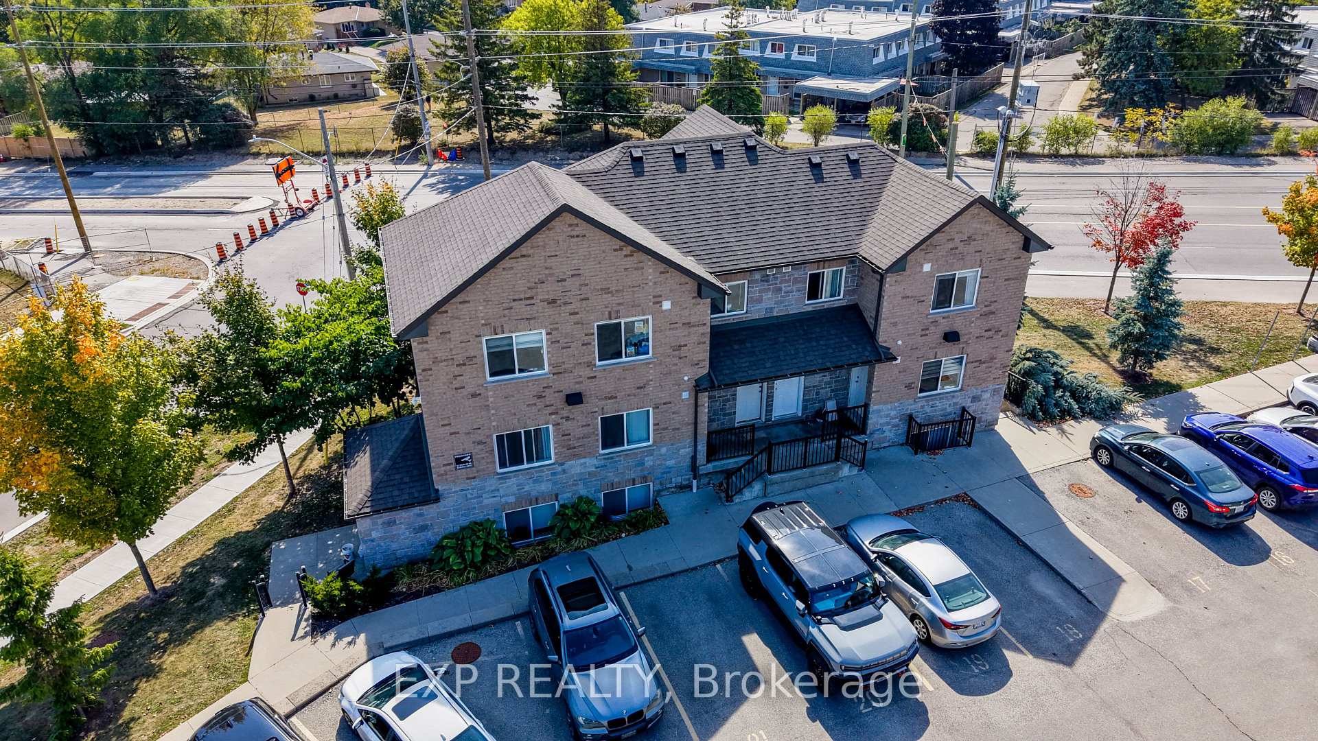 Photo 1 of Unit 6A, 185 Windale Crescent, Kitchener, Laurentian Hills — HOMEH