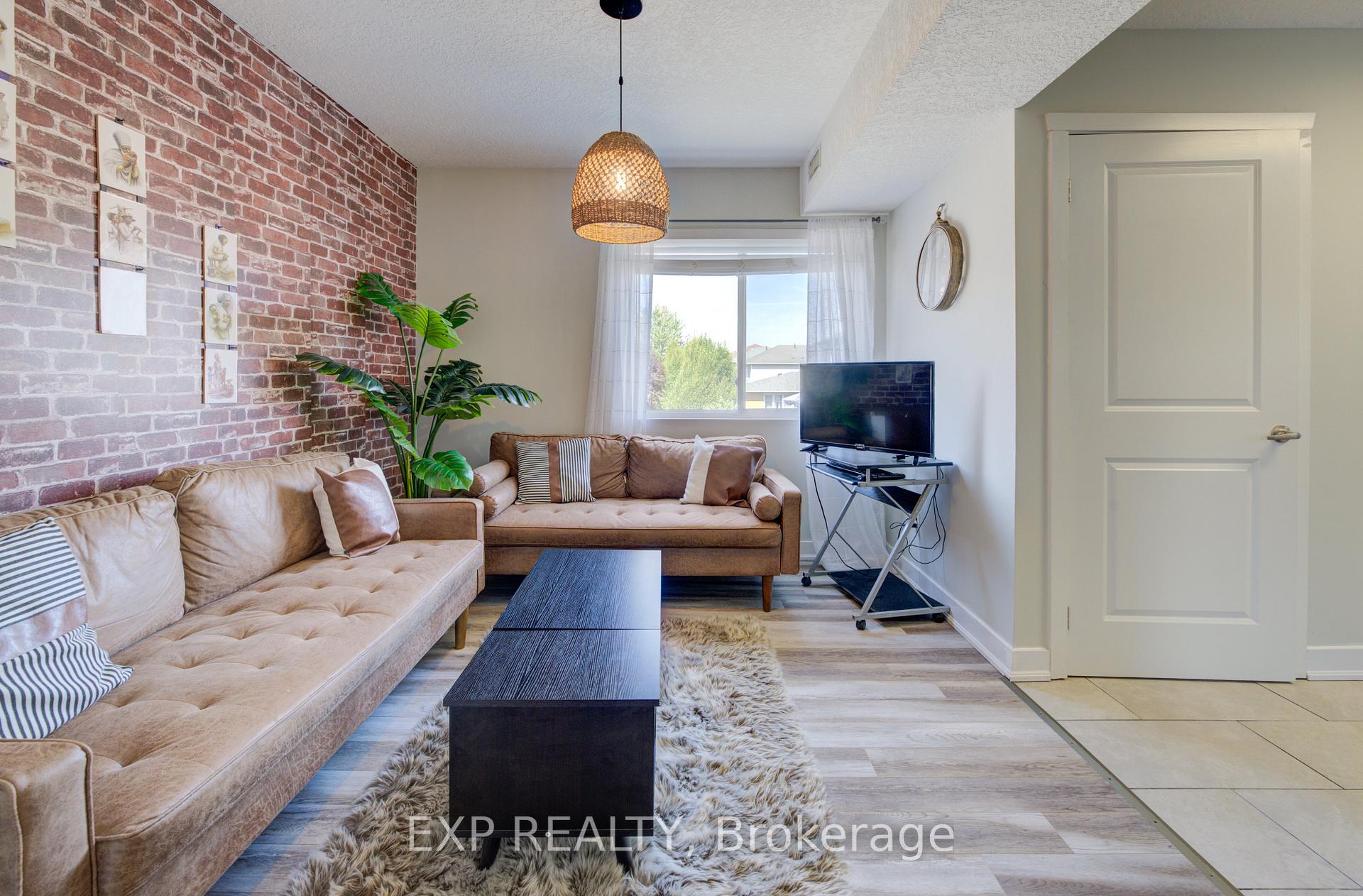 Photo 6 of Unit 6A, 185 Windale Crescent, Kitchener, Laurentian Hills — HOMEH
