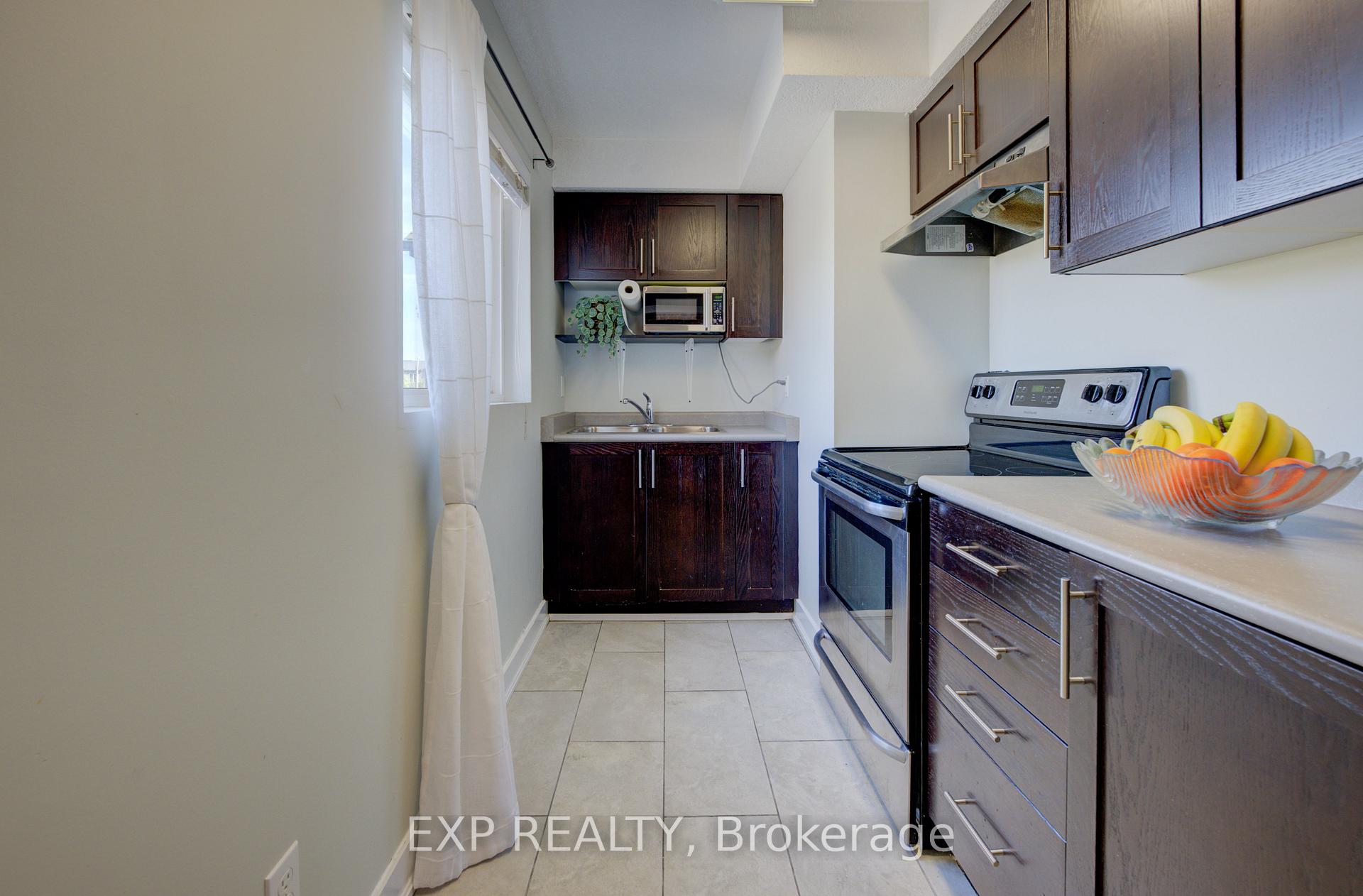 Photo 8 of Unit 6A, 185 Windale Crescent, Kitchener, Laurentian Hills — HOMEH