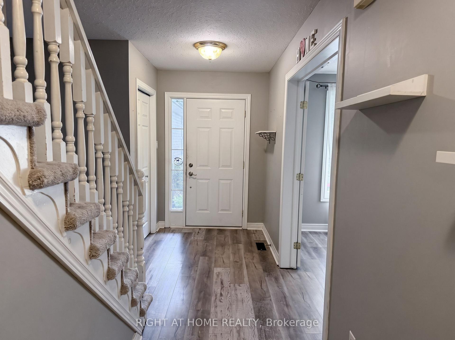 Photo 15 of 890 Guildwood Boulevard, London, North M — HOMEH