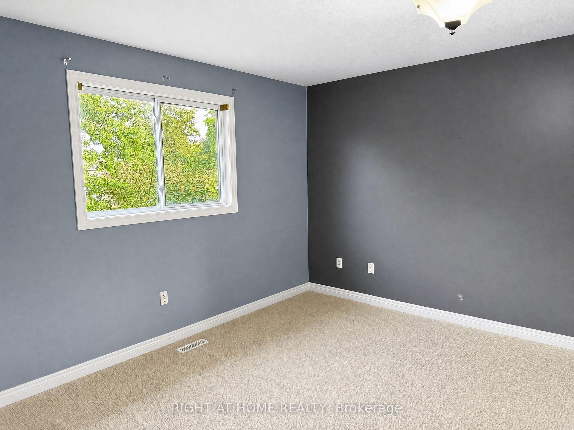 Photo 17 of 890 Guildwood Boulevard, London, North M — HOMEH
