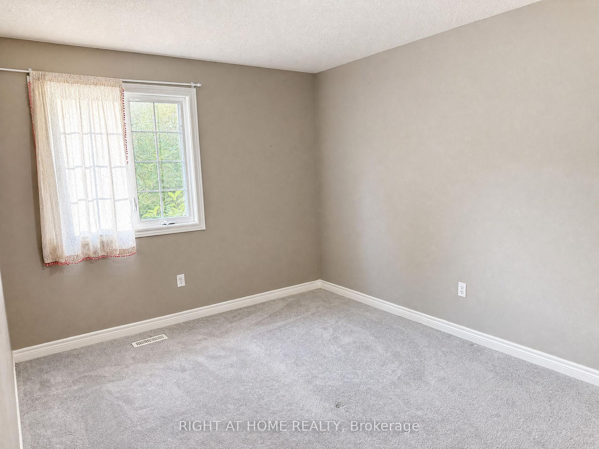 Photo 26 of 890 Guildwood Boulevard, London, North M — HOMEH