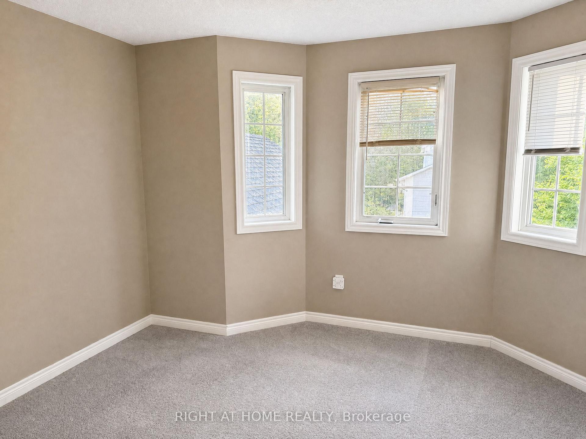 Photo 27 of 890 Guildwood Boulevard, London, North M — HOMEH
