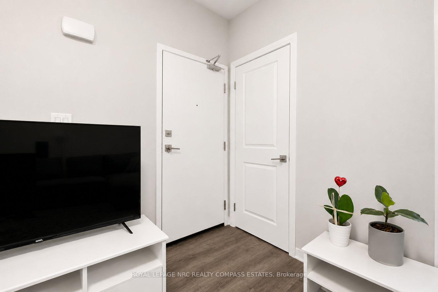 Photo 6 of Unit 119, 6705 Cropp Street, Niagara Falls, Morrison — HOMEH