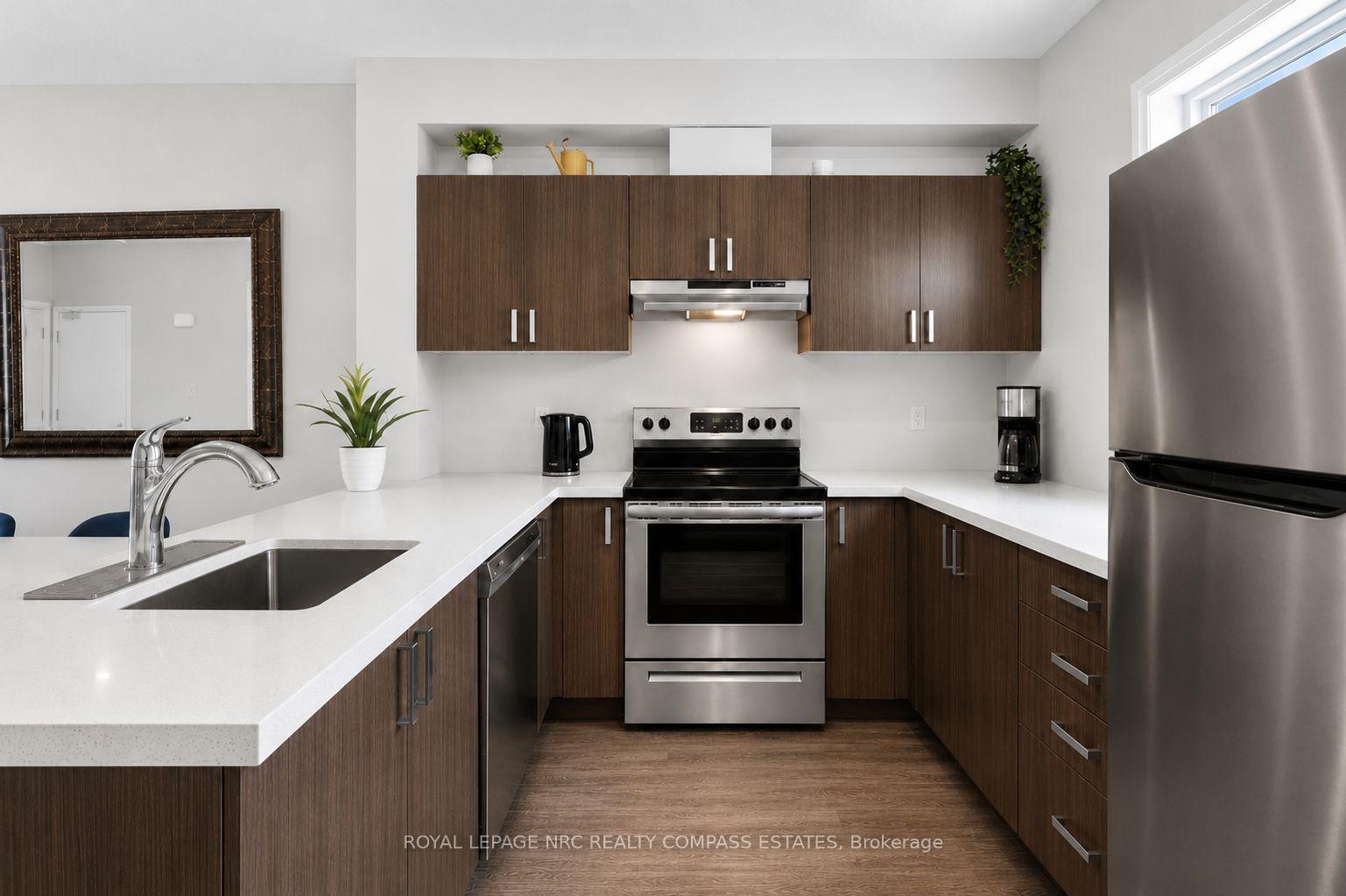 Photo 12 of Unit 119, 6705 Cropp Street, Niagara Falls, Morrison — HOMEH