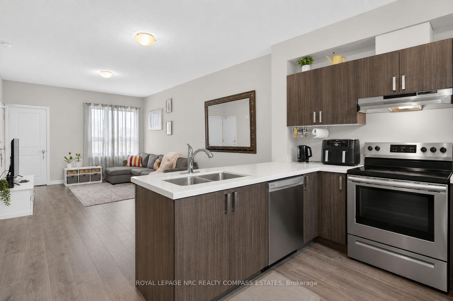 Photo 16 of Unit 119, 6705 Cropp Street, Niagara Falls, Morrison — HOMEH