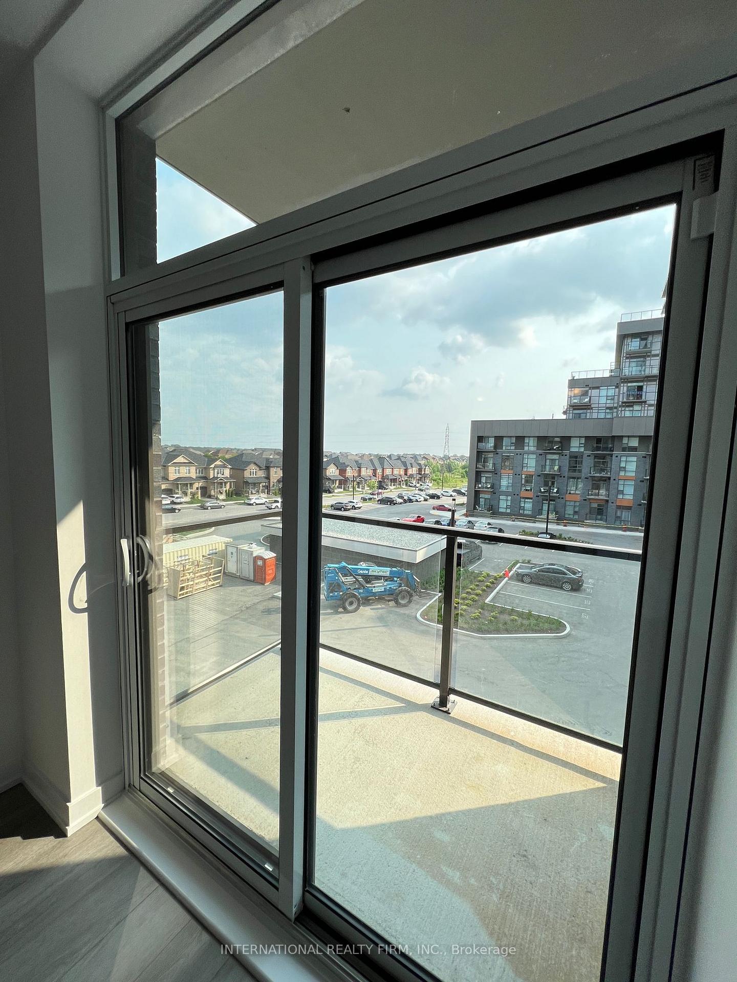 Photo 7 of Unit 332, 460 Dundas Street E, Hamilton, Waterdown — HOMEH