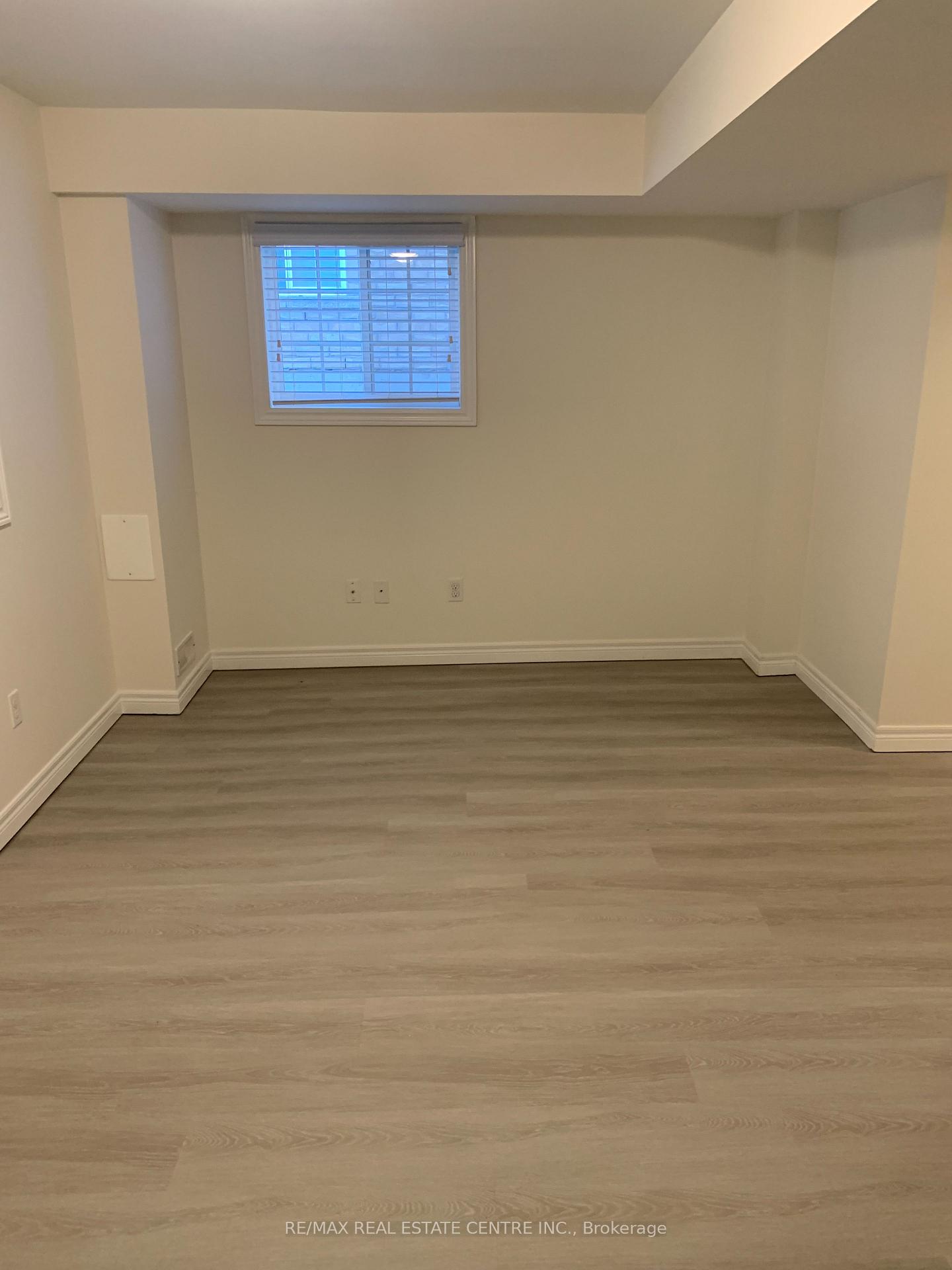 Photo 8 of Unit Lower, 54 Victor Large Way, Orangeville — HOMEH