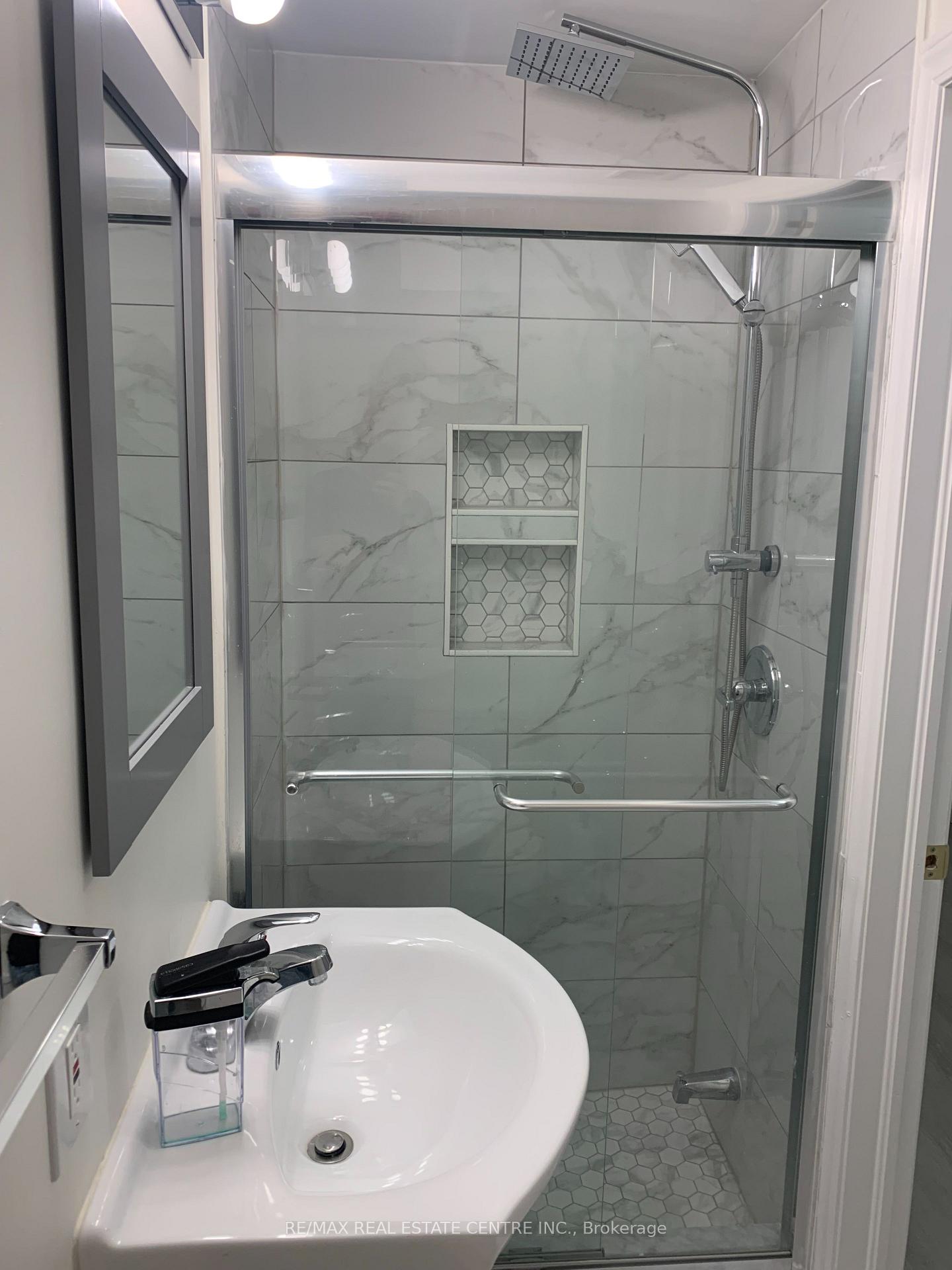 Photo 11 of Unit Lower, 54 Victor Large Way, Orangeville — HOMEH