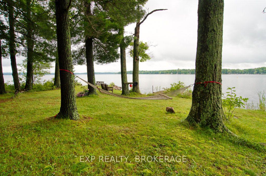 Front of 148B Oak Shores Lane