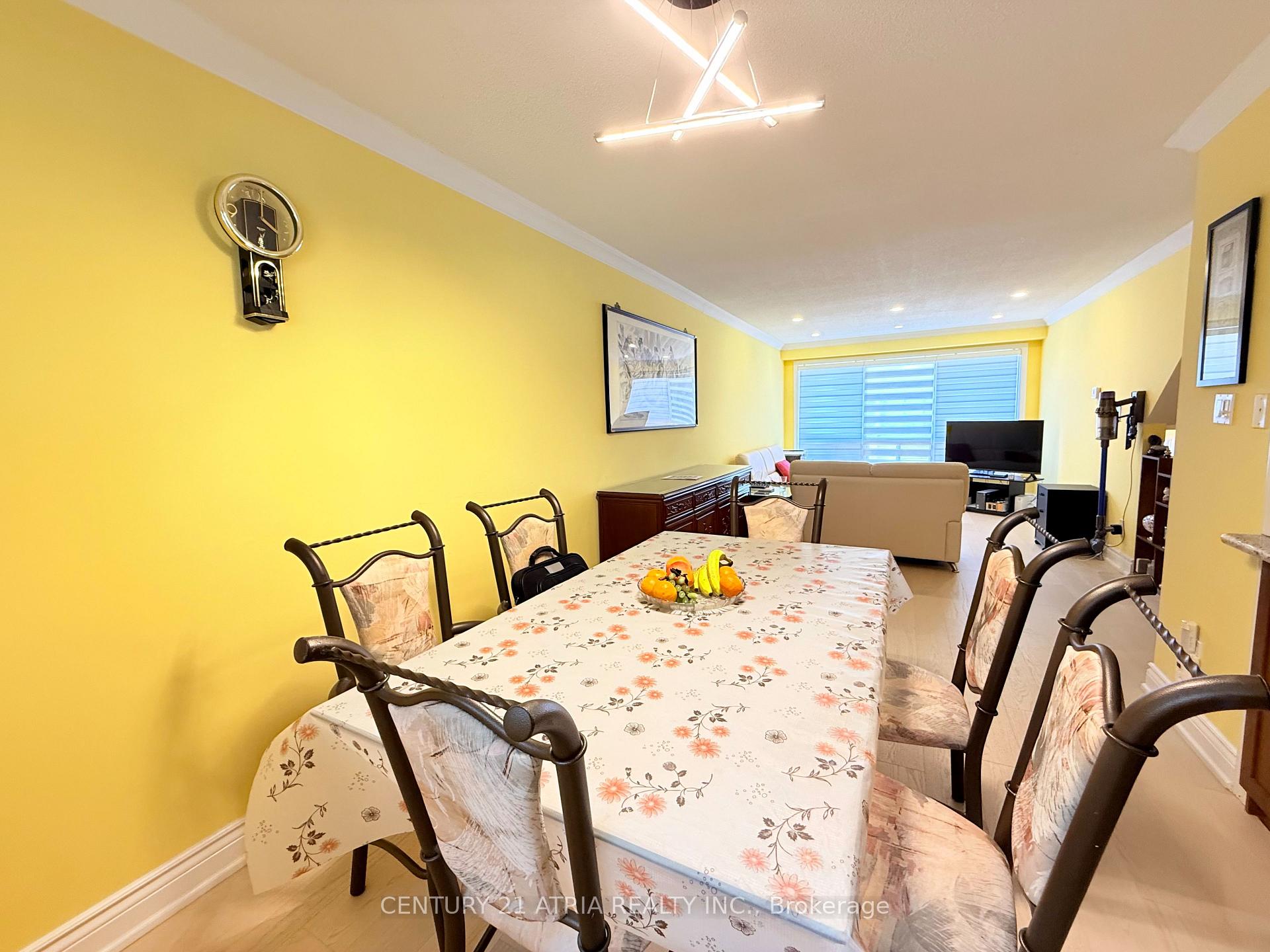 Photo 7 of 73 Stately Way, Markham, Royal Orchard — HOMEH