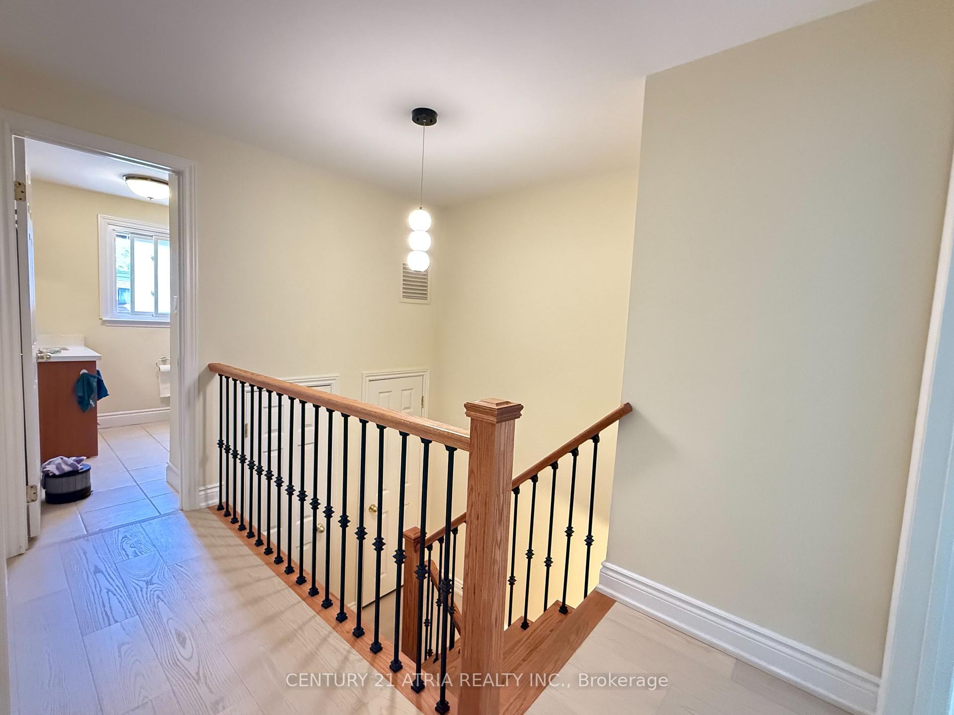 Photo 14 of 73 Stately Way, Markham, Royal Orchard — HOMEH