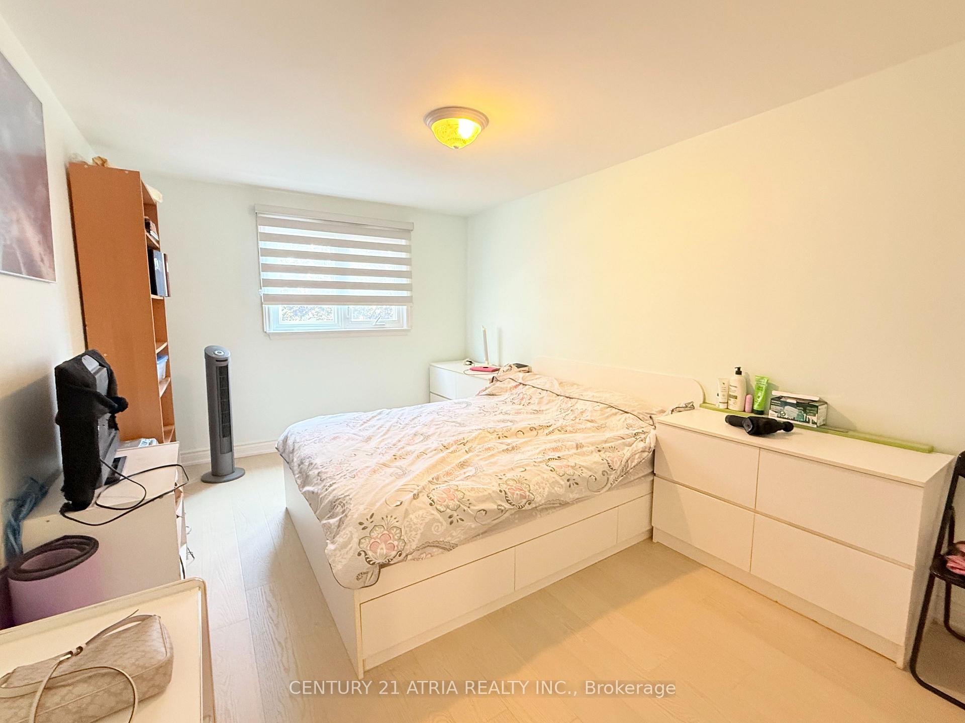 Photo 15 of 73 Stately Way, Markham, Royal Orchard — HOMEH