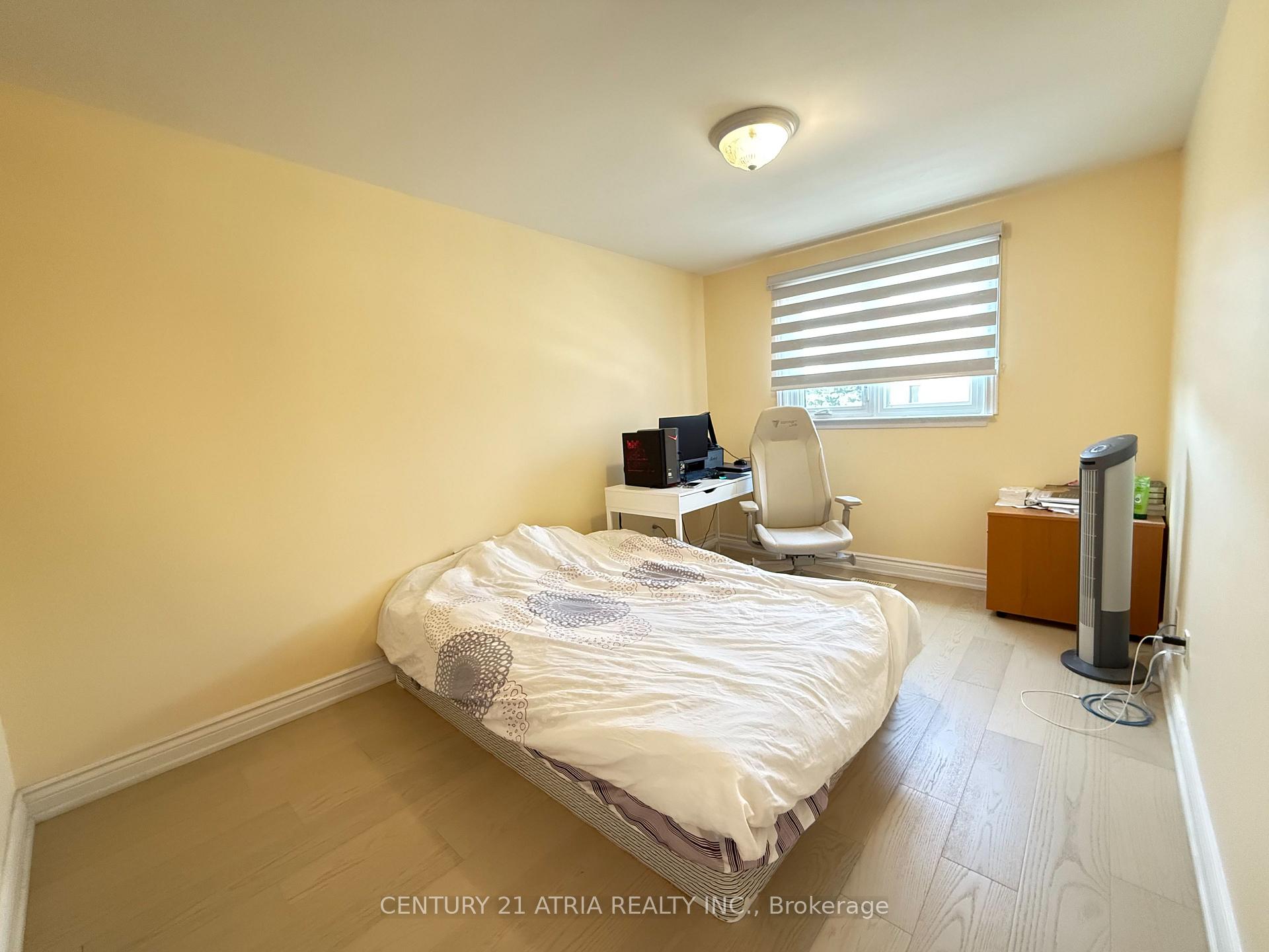 Photo 20 of 73 Stately Way, Markham, Royal Orchard — HOMEH