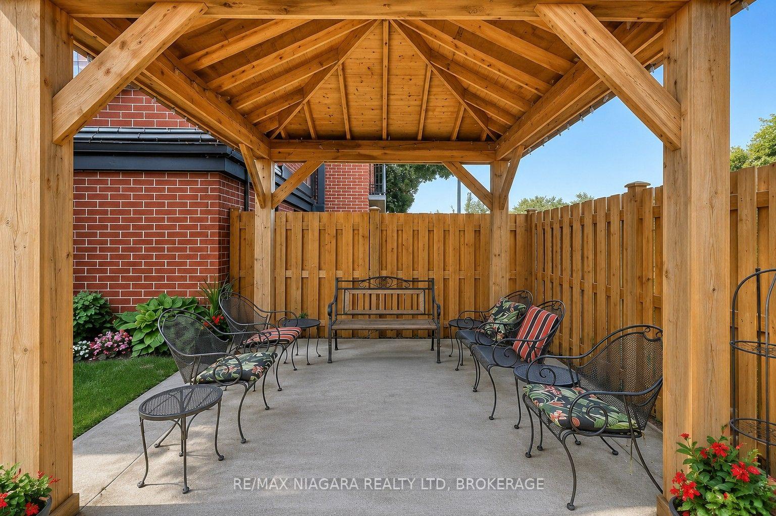 Photo 3 of Unit 507, 3955 Portage Road, Niagara Falls, Stamford — HOMEH