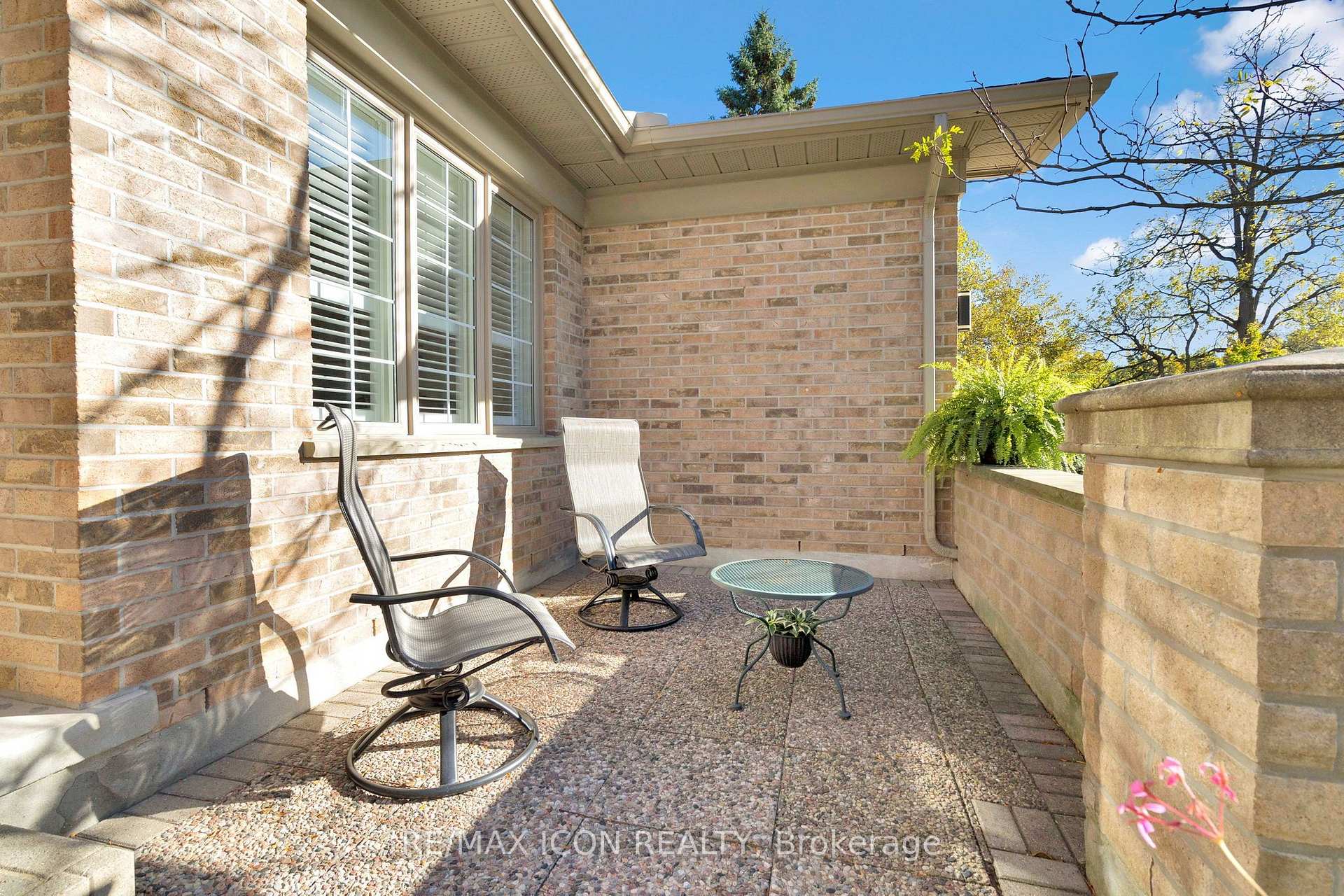 Photo 5 of Unit 17, 1151 Riverside Drive, London, North O — HOMEH