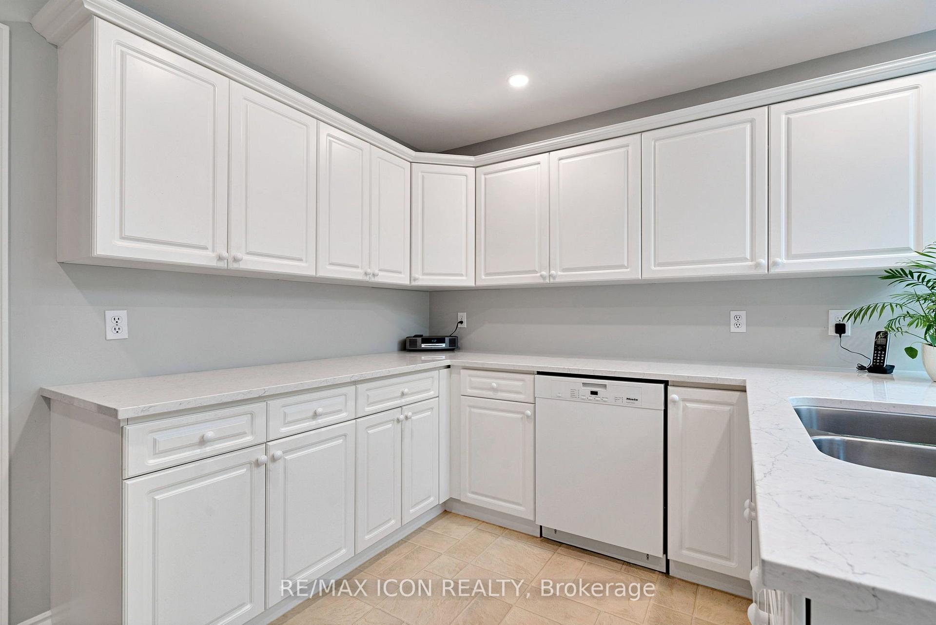 Photo 14 of Unit 17, 1151 Riverside Drive, London, North O — HOMEH
