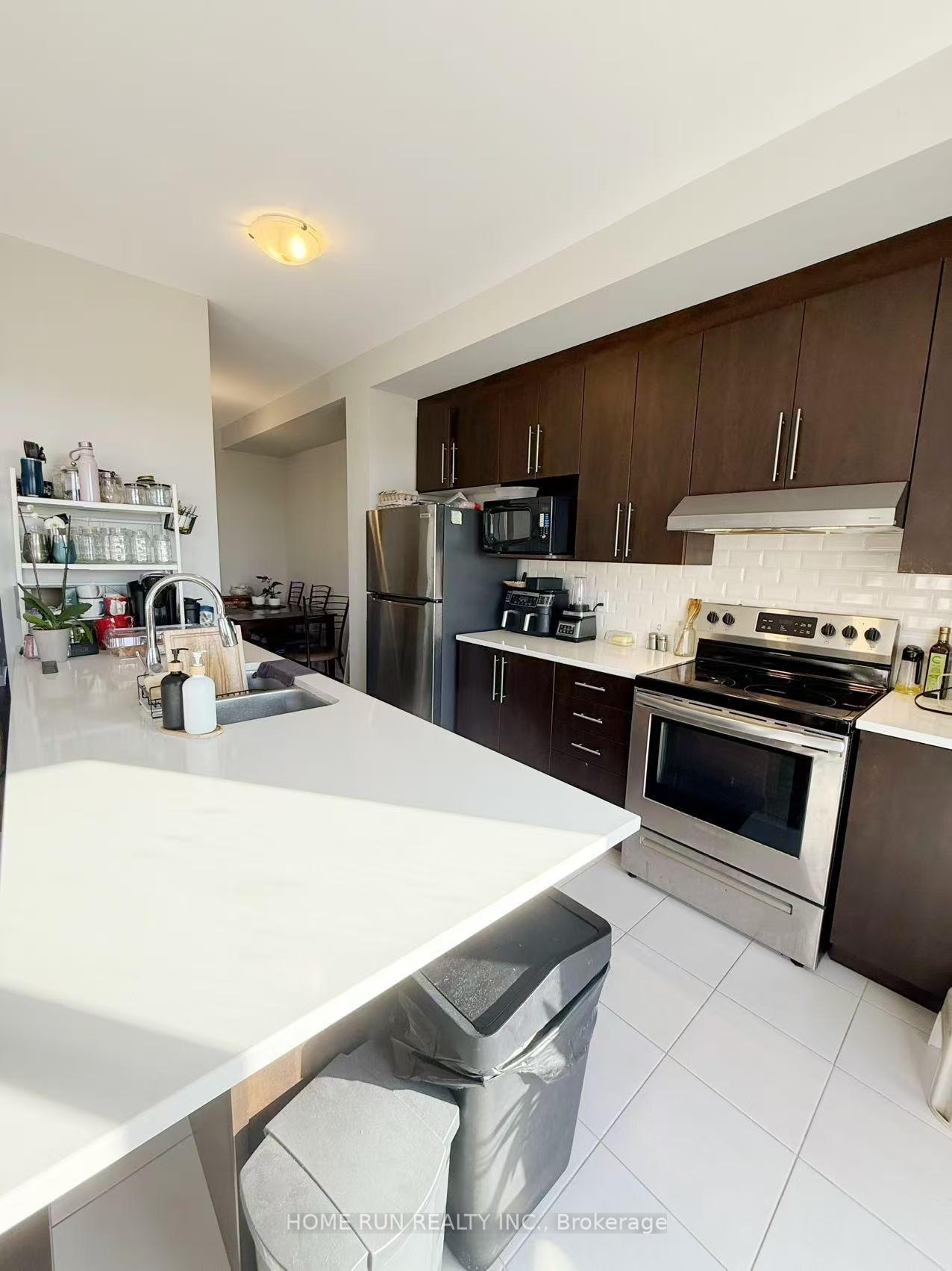 Photo 9 of 75 Aura Avenue, Ottawa, Barrhaven - Heritage Park — HOMEH