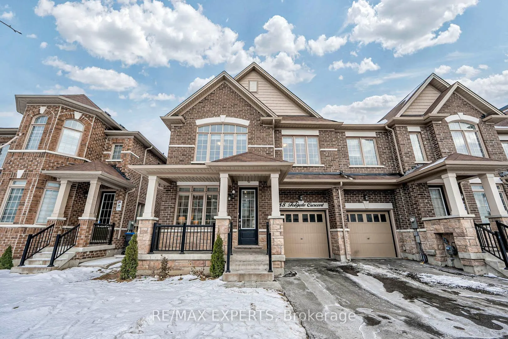 Photo 2 of 88 Folgate Crescent, Brampton, Sandringham-Wellington — HOMEH