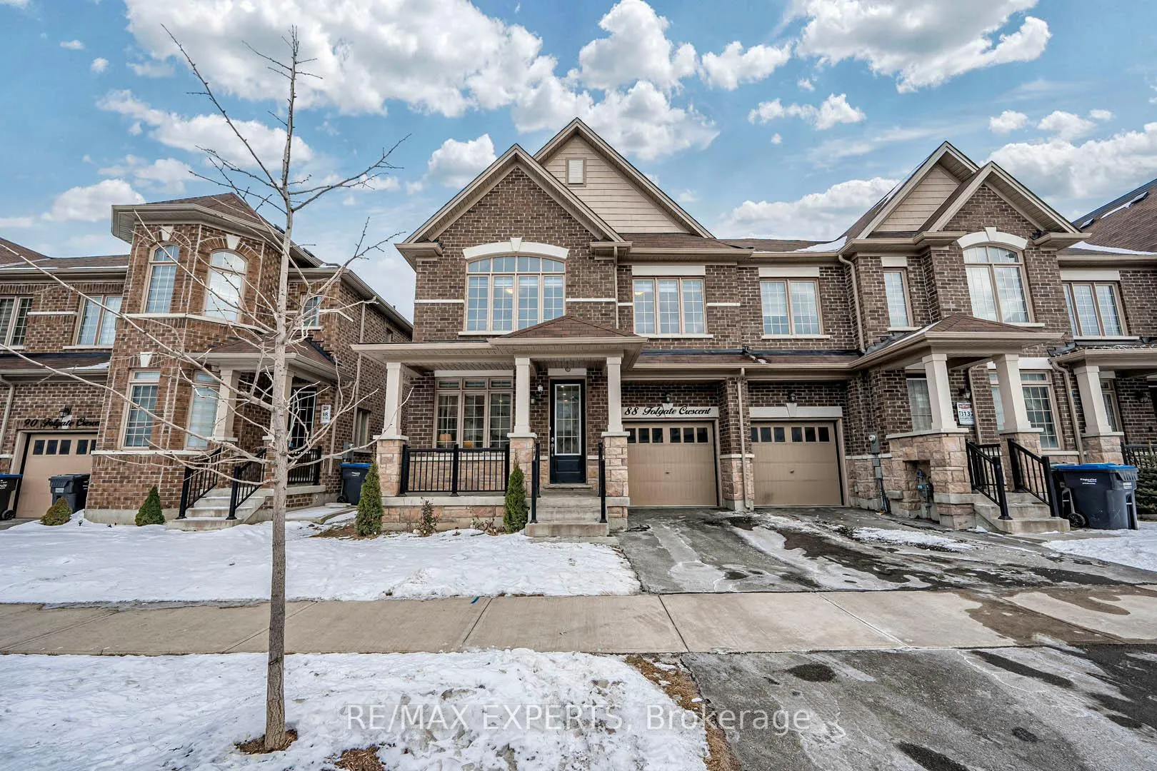 Photo 3 of 88 Folgate Crescent, Brampton, Sandringham-Wellington — HOMEH