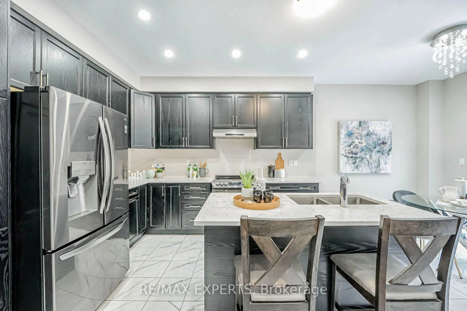 Photo 12 of 88 Folgate Crescent, Brampton, Sandringham-Wellington — HOMEH