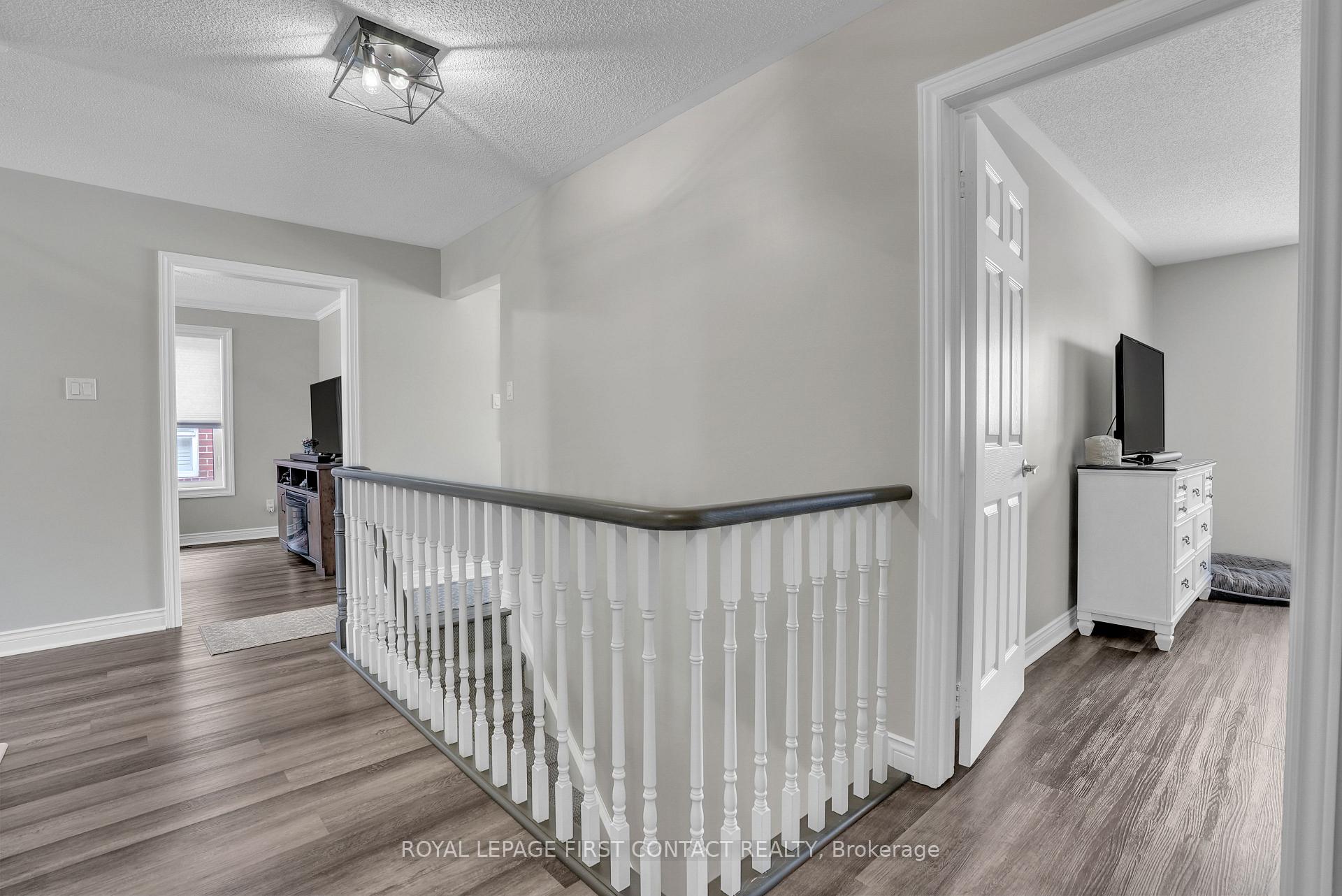 Photo 22 of 340 Livingstone Street W, Barrie, Northwest — HOMEH