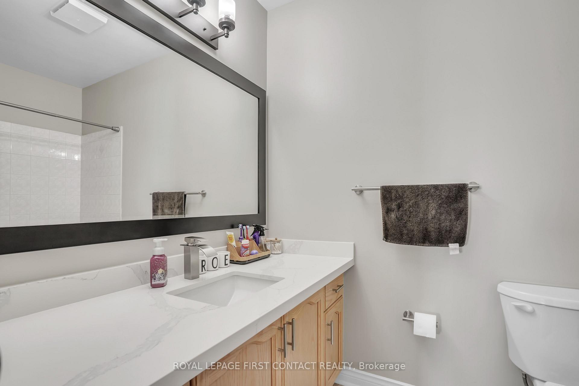 Photo 26 of 340 Livingstone Street W, Barrie, Northwest — HOMEH