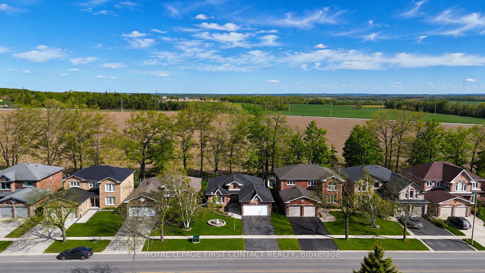 Photo 37 of 340 Livingstone Street W, Barrie, Northwest — HOMEH