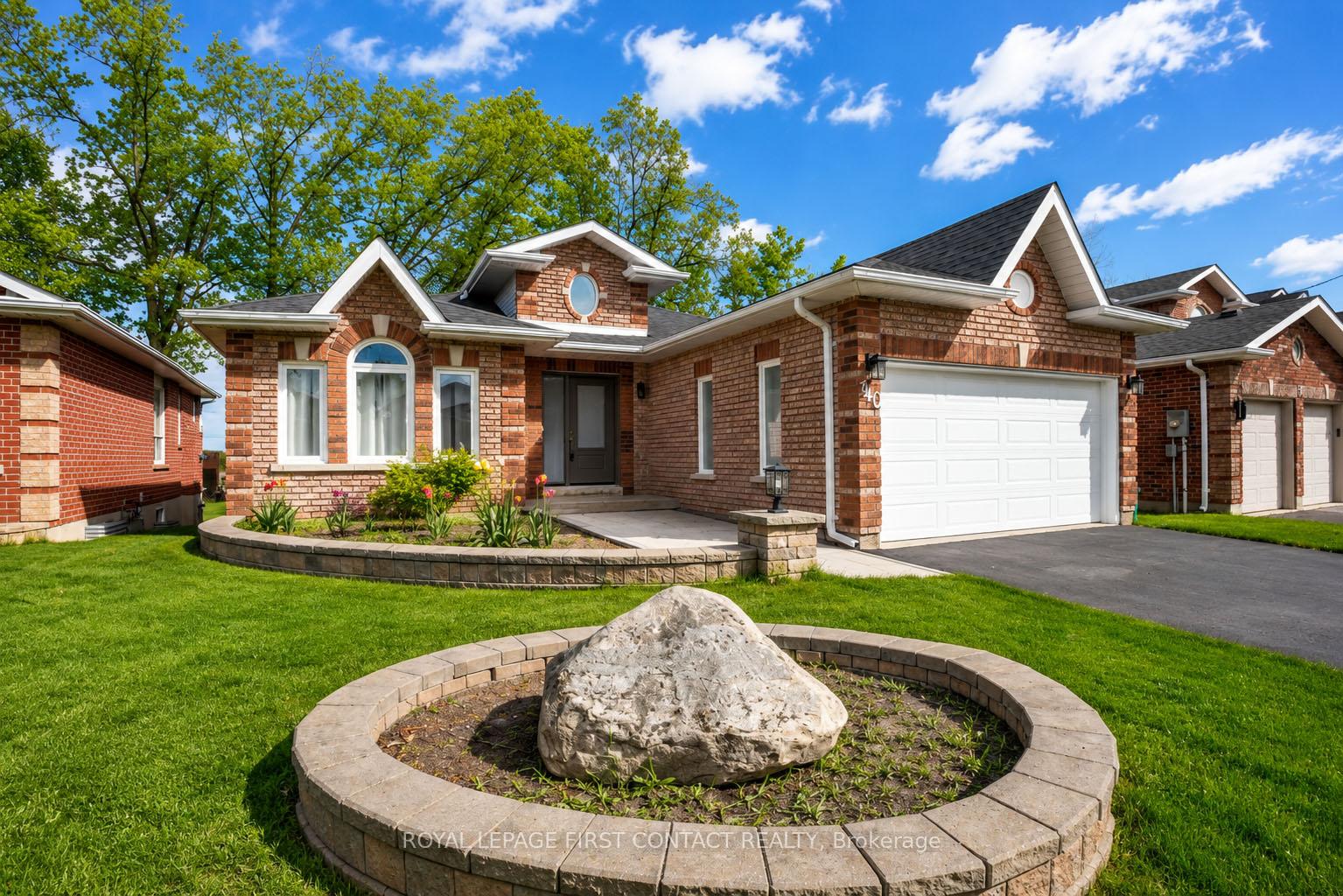 Photo 40 of 340 Livingstone Street W, Barrie, Northwest — HOMEH