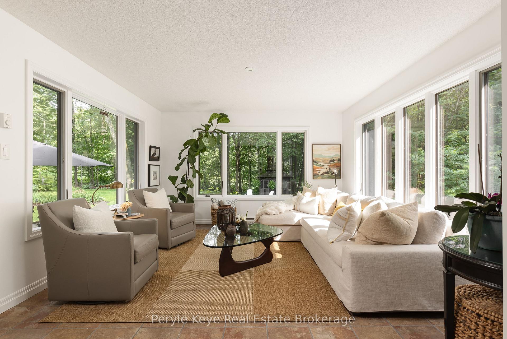 Photo 4 of 41 South Muskoka Drive, Bracebridge, Macaulay — HOMEH