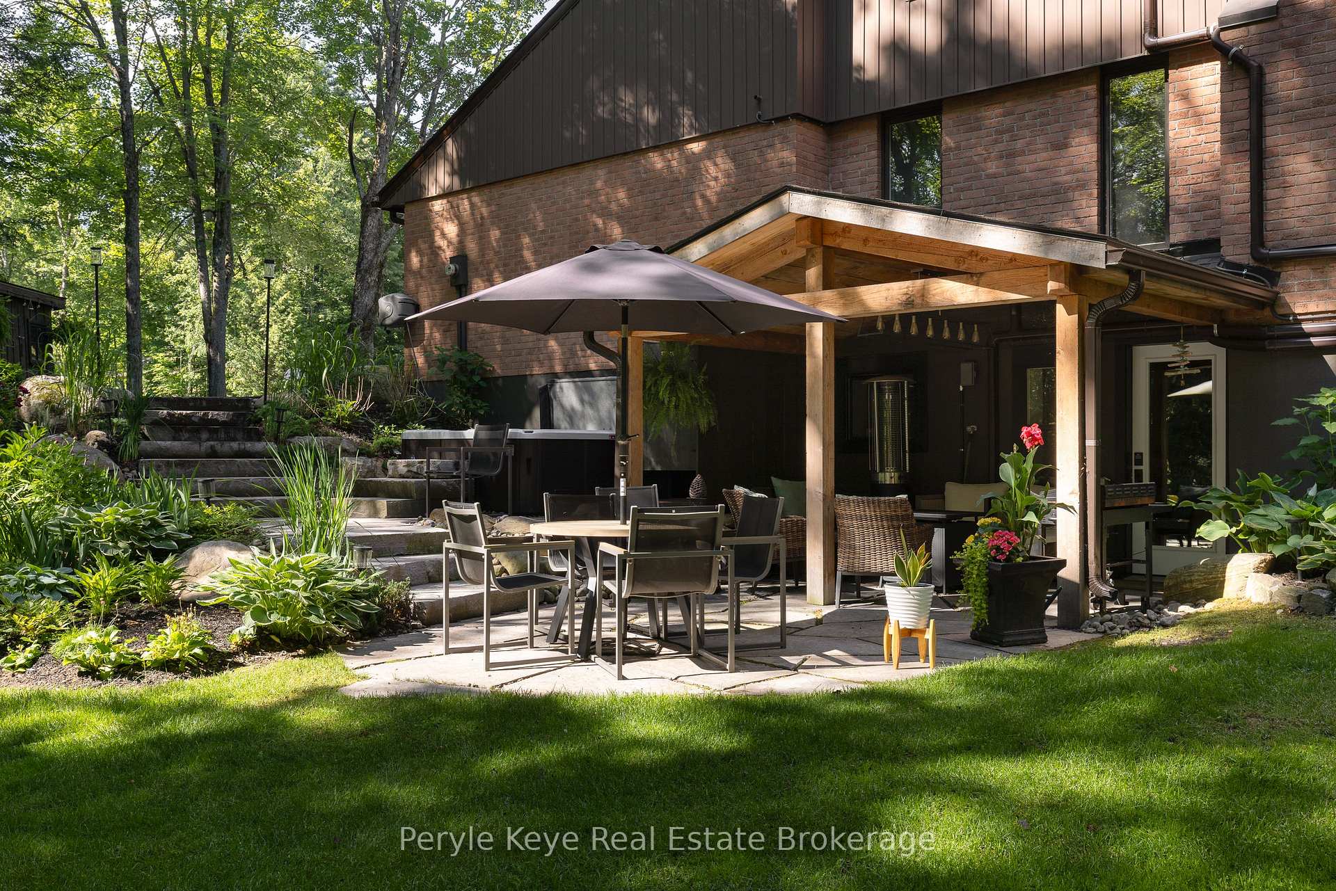 Photo 5 of 41 South Muskoka Drive, Bracebridge, Macaulay — HOMEH