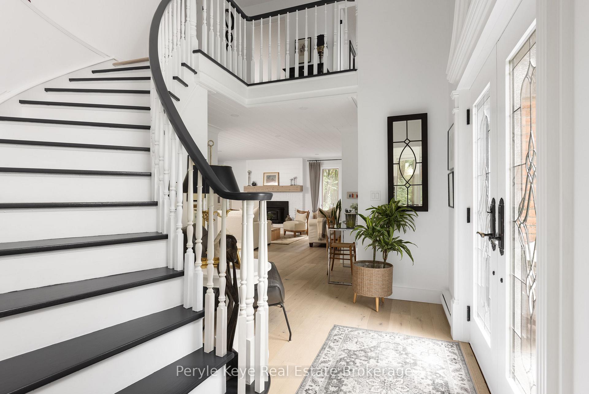 Photo 10 of 41 South Muskoka Drive, Bracebridge, Macaulay — HOMEH