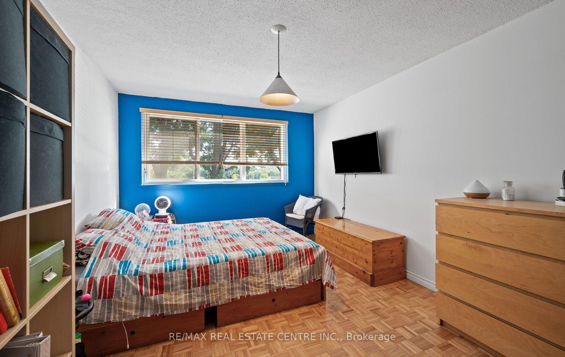 Photo 15 of Unit 2, 2170 Bromsgrove Road, Mississauga, Clarkson — HOMEH
