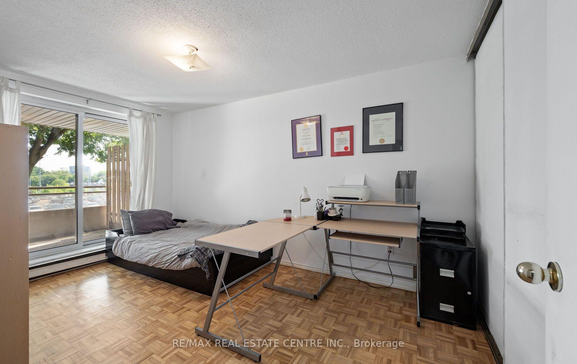 Photo 18 of Unit 2, 2170 Bromsgrove Road, Mississauga, Clarkson — HOMEH
