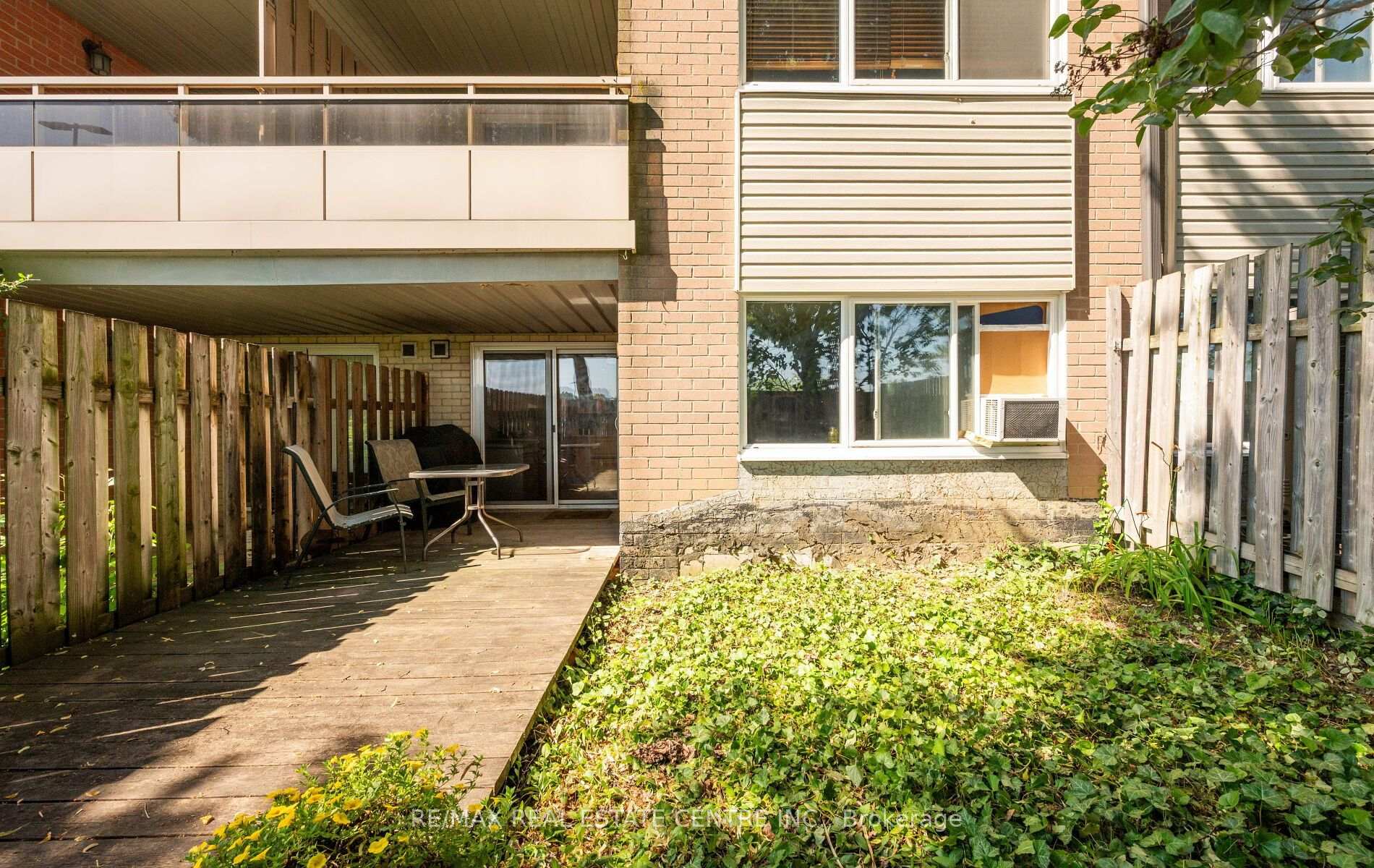 Photo 31 of Unit 2, 2170 Bromsgrove Road, Mississauga, Clarkson — HOMEH