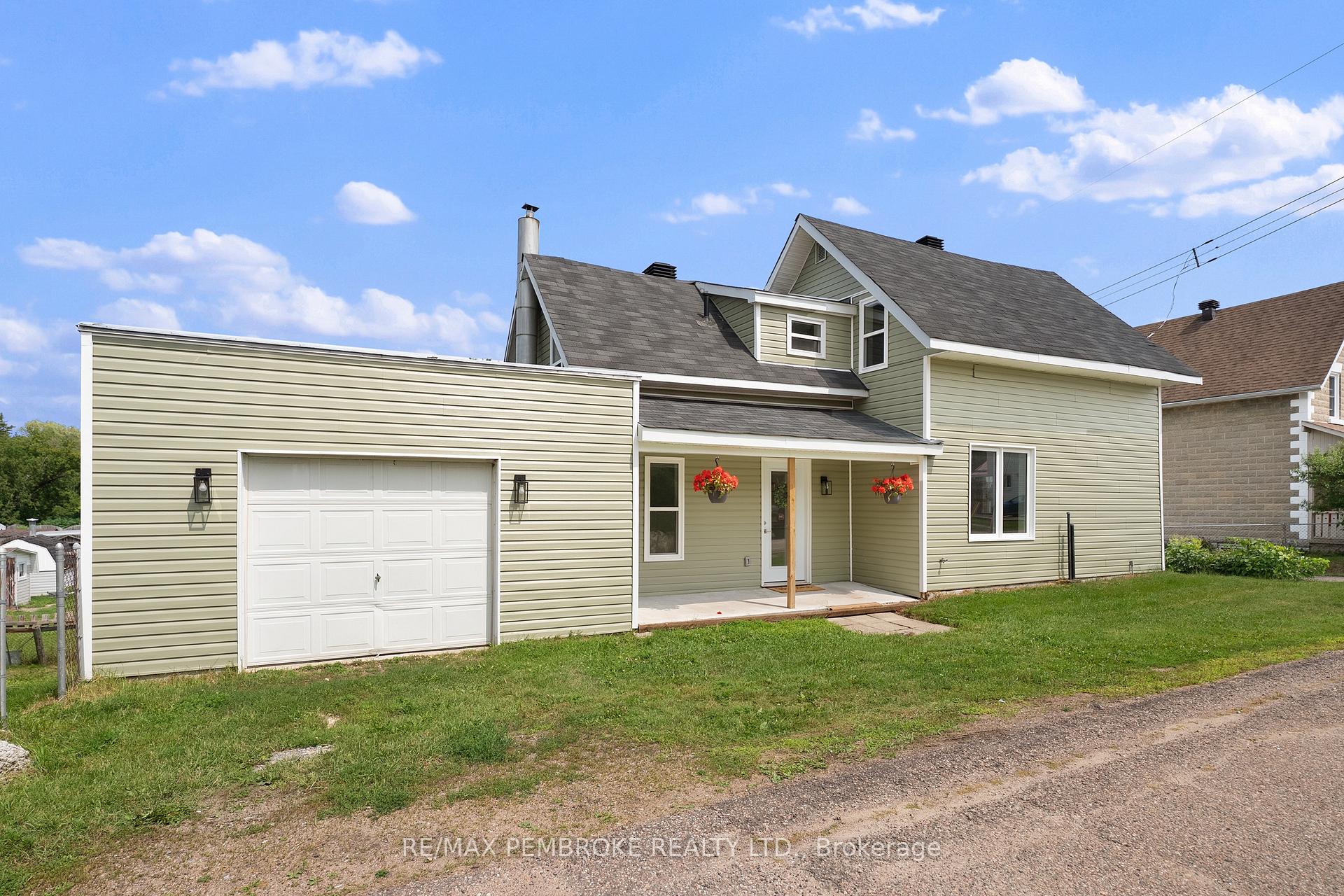 Photo 8 of 480 Blank Street, Pembroke, Pembroke — HOMEH