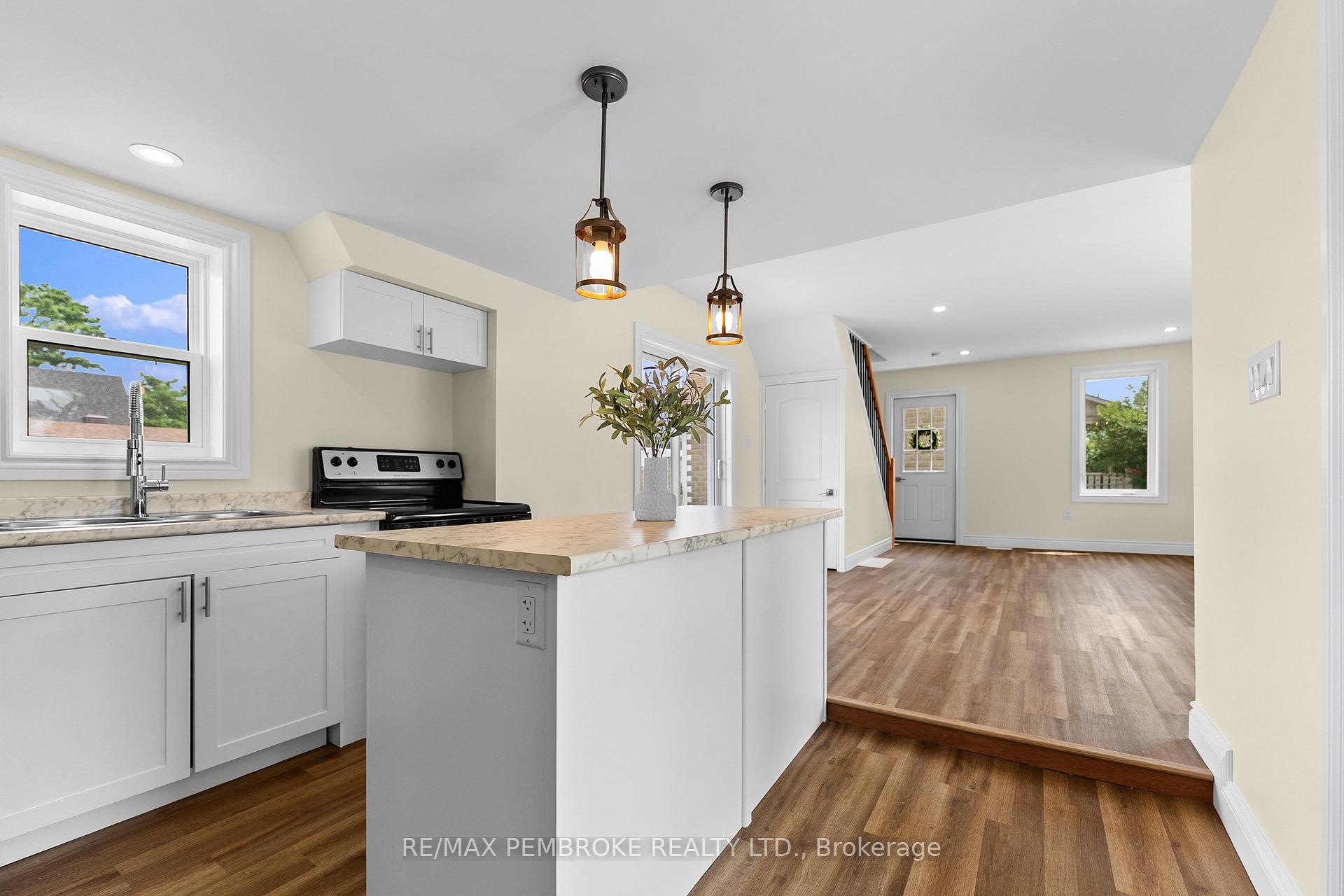 Photo 11 of 480 Blank Street, Pembroke, Pembroke — HOMEH